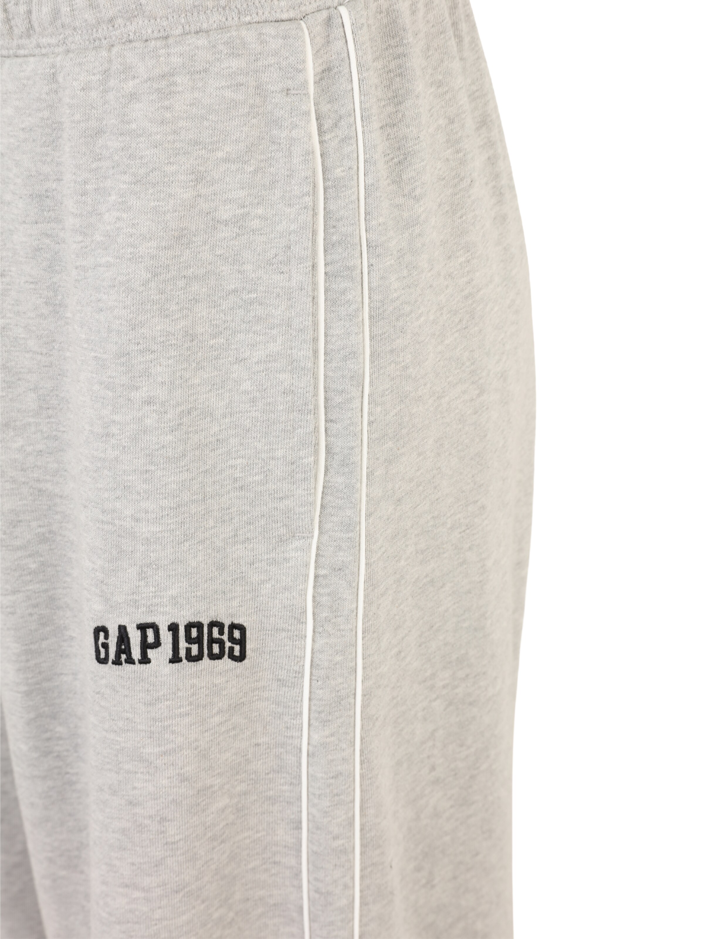 Gap TallBarrel Hlače - siva boja