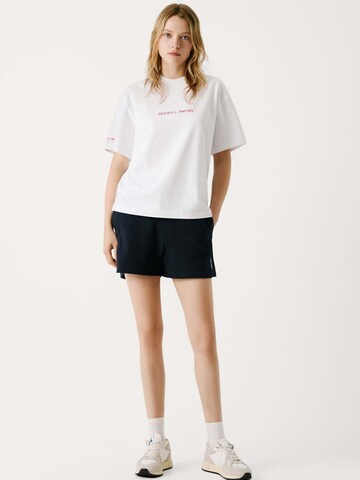 T-shirt 'Red Bull Racing x Pepe Jeans Club 2' Red Bull Racing x Pepe Jeans en blanc