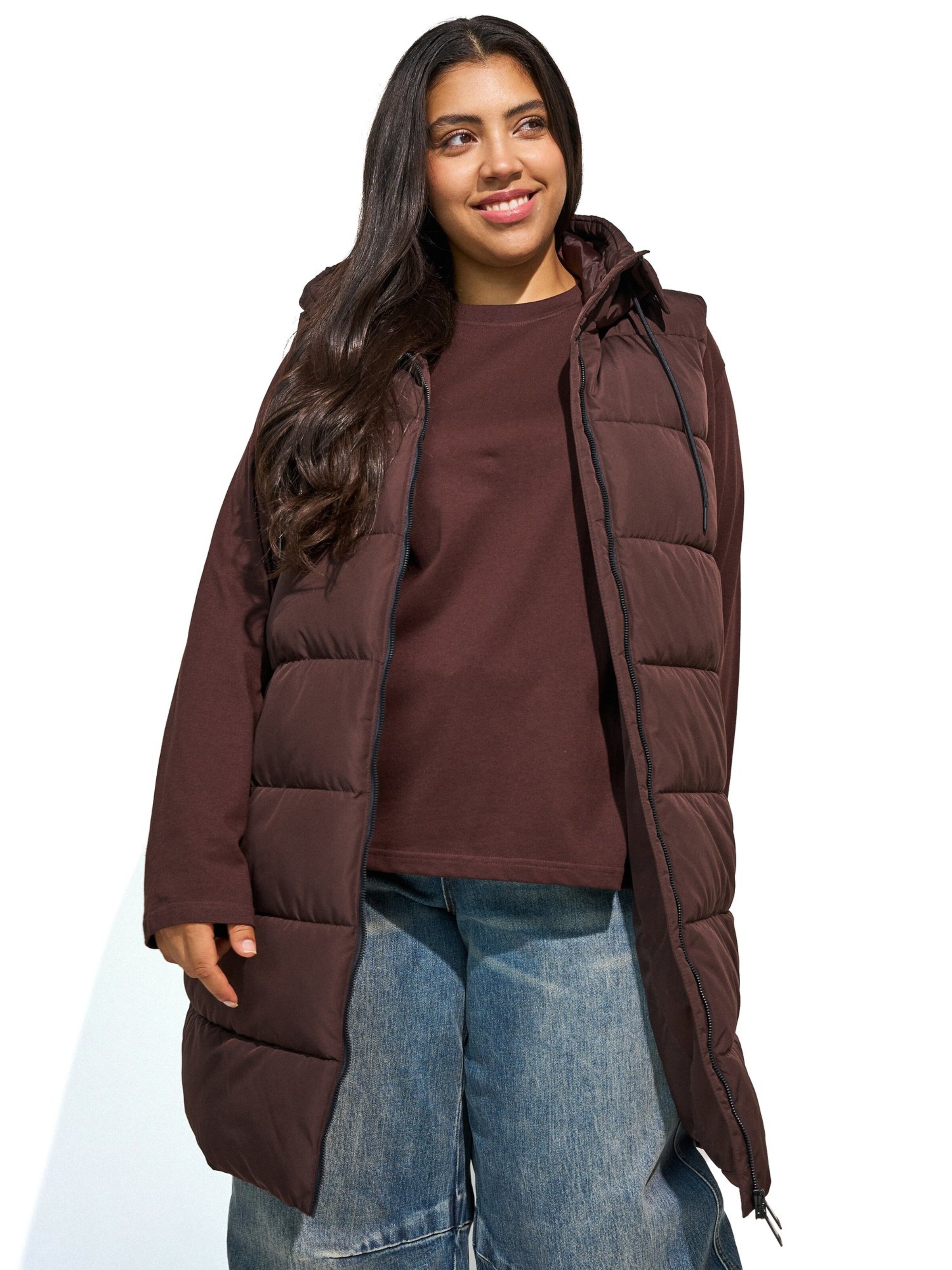 Zizzi Bodywarmer 'CARYLIE' in Bruin: voorkant
