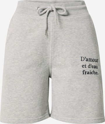regular Pantaloni di Les Petits Basics in grigio: frontale