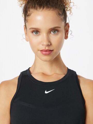 NIKE Sportovní top – černá