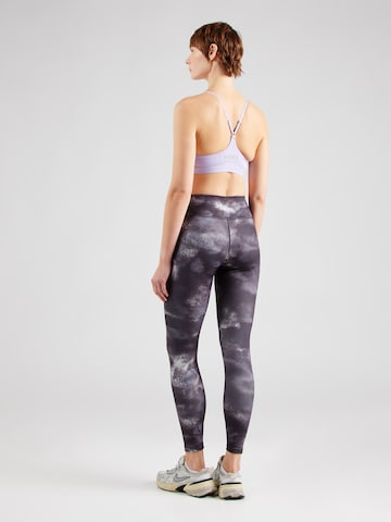 NIKE Скинни Спортивные штаны 'One' в Черный