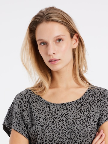 PROTEST Shirt 'PRTMEGAN' in Schwarz