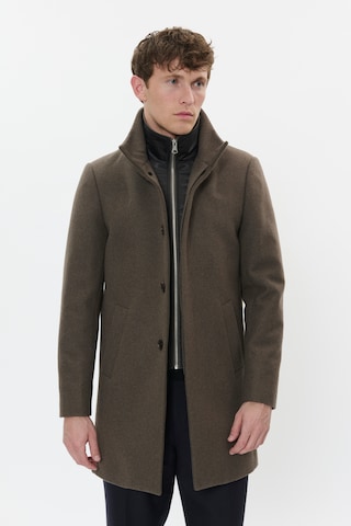 Matinique Regular fit Between-seasons coat 'Harvey' in Beige: front