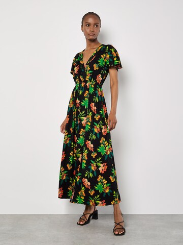 Apricot Dress ' ' in Black: front