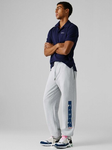 regular Pantaloni di Red Bull Racing x Pepe Jeans in grigio