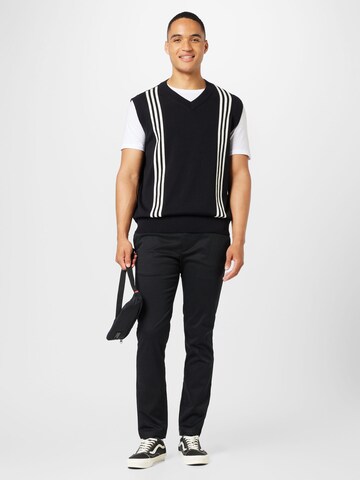 Banana Republic Regular Chino in Zwart