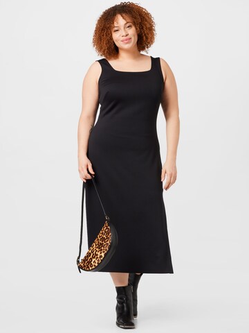 Rochie de la Calvin Klein Curve pe negru