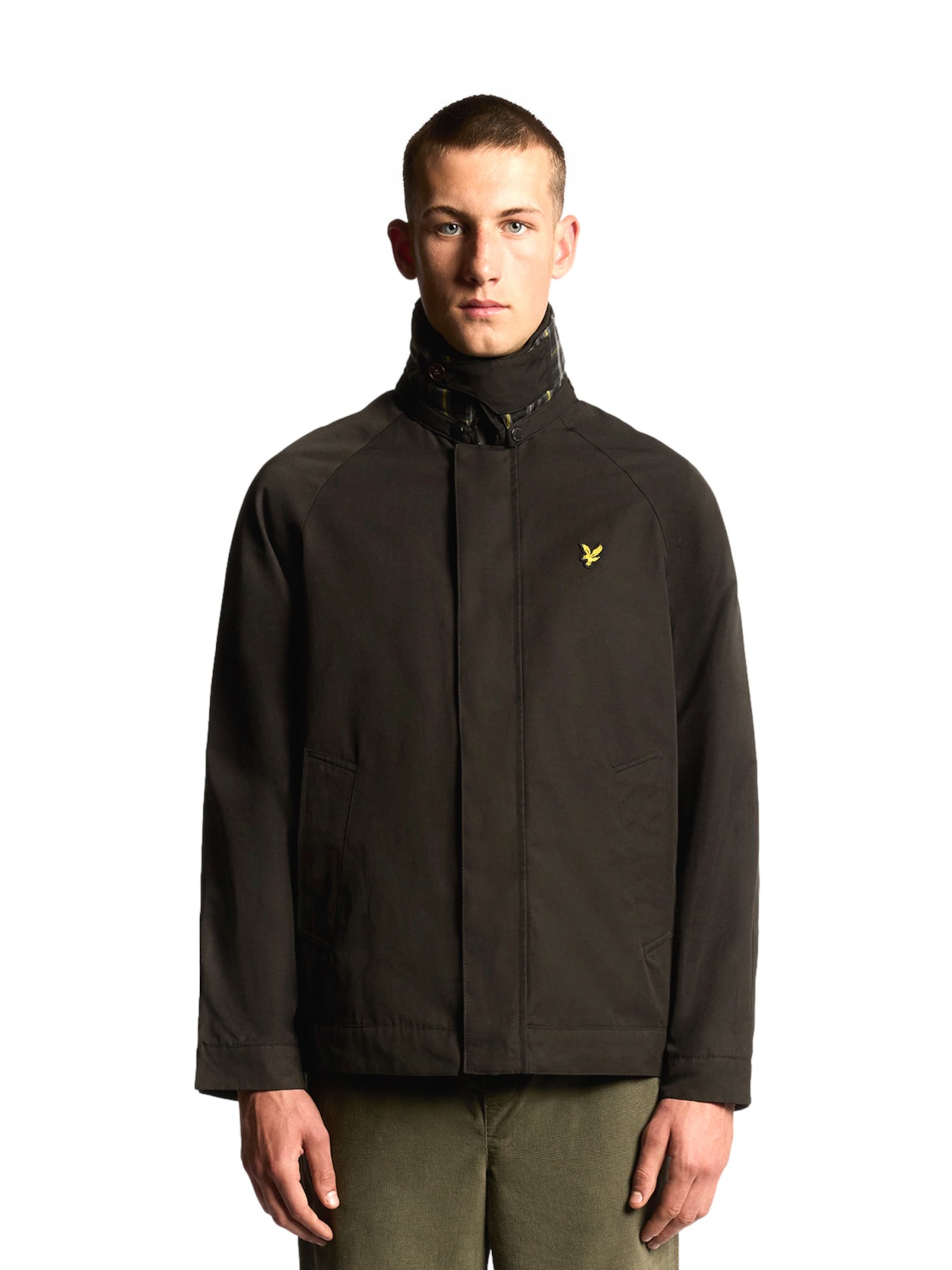 Lyle & Scott Välikausitakki värissä musta: etupuoli