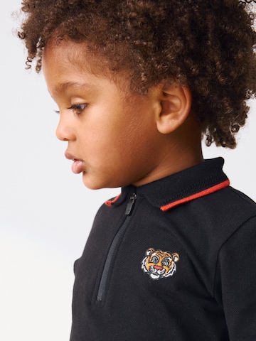 Tricou de la Next pe negru