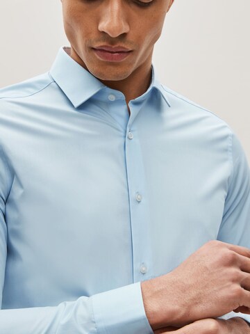 Next Slim fit Businessskjorta i blå
