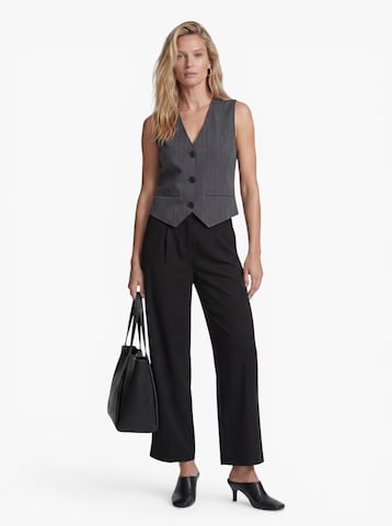 VERO MODA - Loosefit Pantalón plisado 'VMKATELYN' en negro