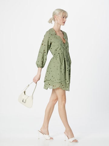 IVY OAK Φόρεμα 'NADINE' σε πράσινο