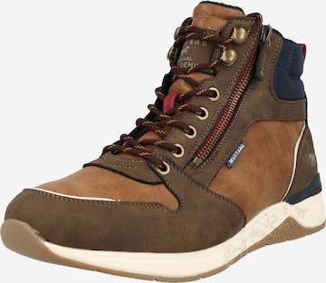 MUSTANG Lace-Up Boots in Brown: front