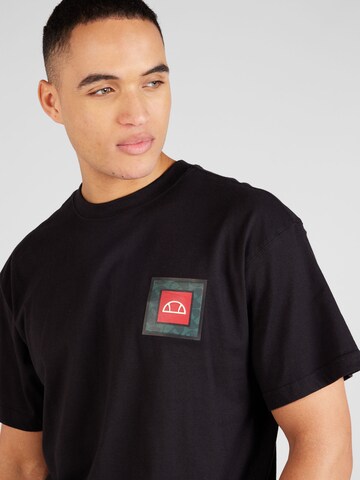 Tricou 'Portier' de la ELLESSE pe negru