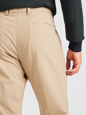 Coupe slim Pantalon à plis s.Oliver en marron