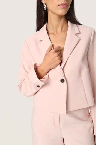 SOAKED IN LUXURY Blazer in Pink