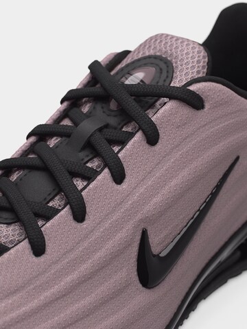 Nike Sportswear Sneakers laag 'SHOX Z' in Roze