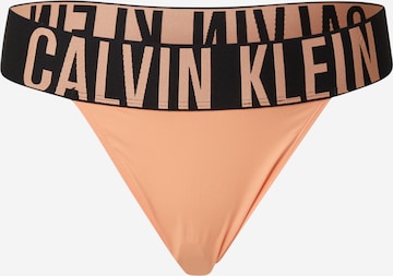 Calvin Klein Underwear Стринги в Ярко-розовый: спереди