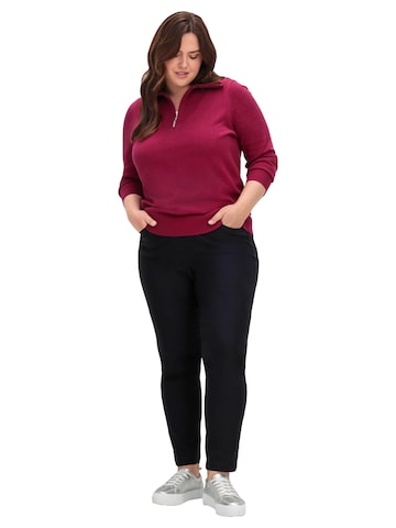 SHEEGO Slim fit Pants in Black