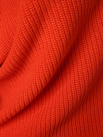 Marie Lund Sweater in Orange
