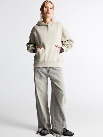 Pull&Bear Sweatshirt in Beige