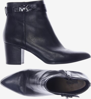 MICHAEL Michael Kors Dress Boots in 39 in Black: front