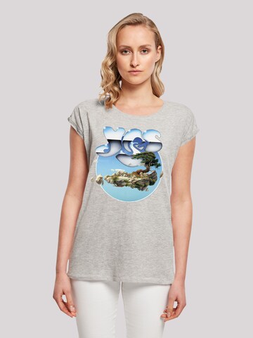 T-shirt 'Yes Chrome Island' F4NT4STIC en gris : devant