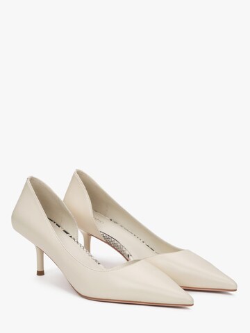Escarpins '1027-513' Estro en beige