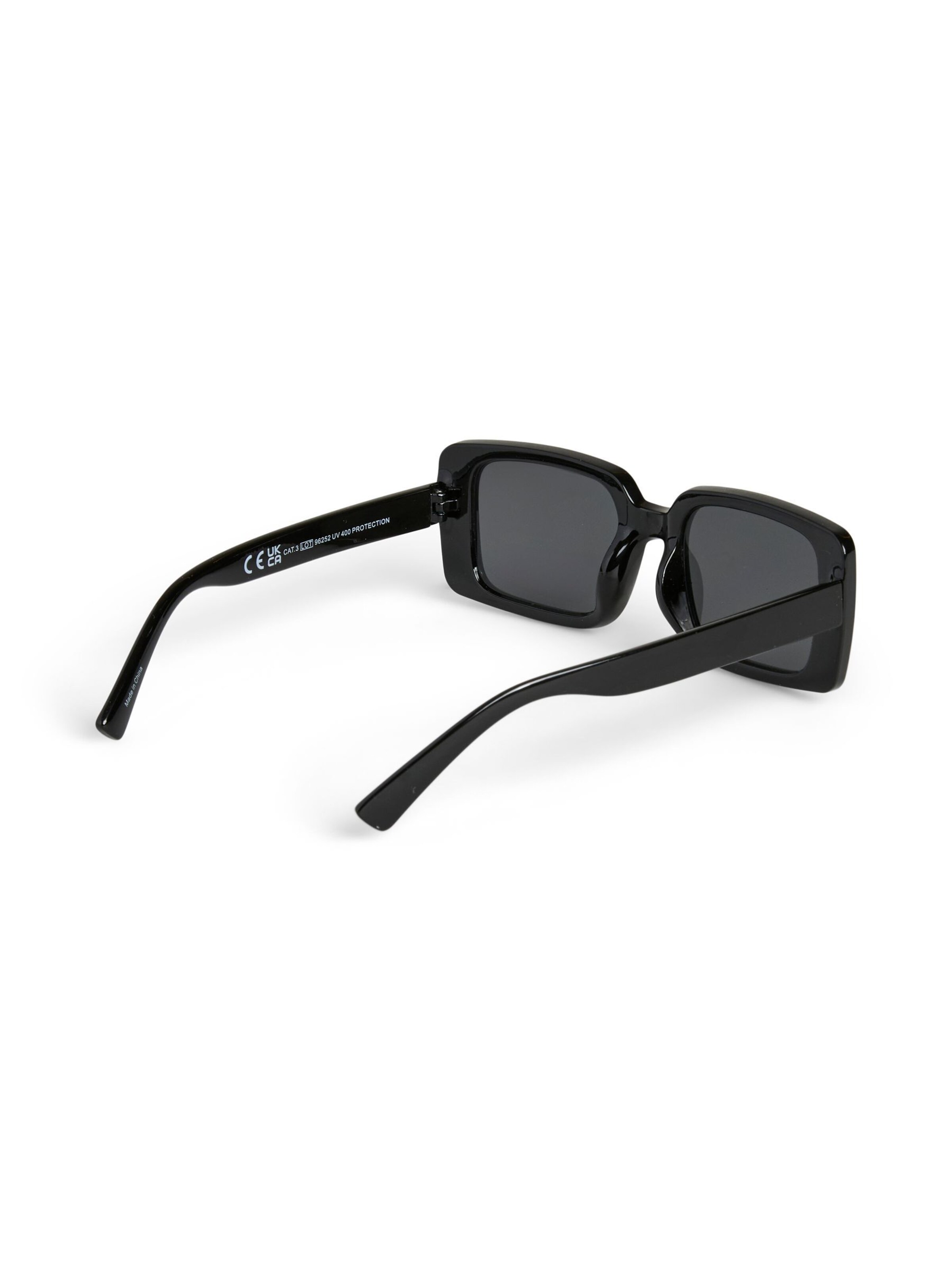 Lunettes de soleil 'PCKaren' PIECES en noir