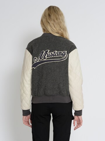 MUSTANG Between-season jacket in Beige