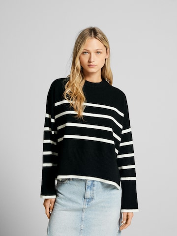 Pull-over Bershka en noir : devant