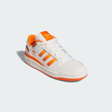 Baskets basses 'Forum' ADIDAS ORIGINALS en blanc