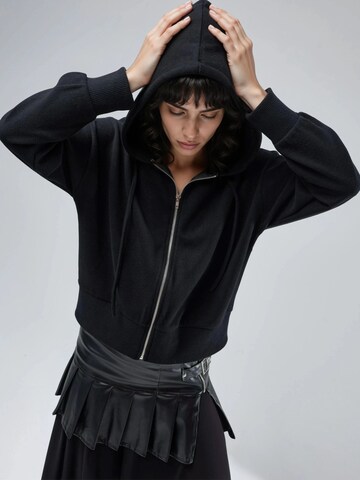 Veste de survêtement Busem en noir
