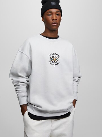 Pull&Bear Sweatshirt in Grijs: voorkant