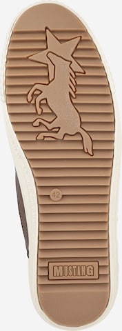 MUSTANG Sneaker in Braun