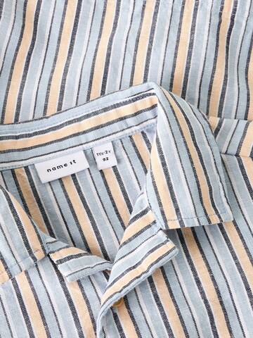 Coupe regular Chemise NAME IT en bleu