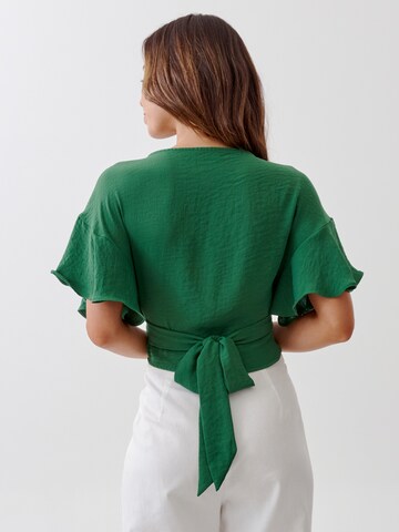 Tussah Top 'BALI' in Green: back