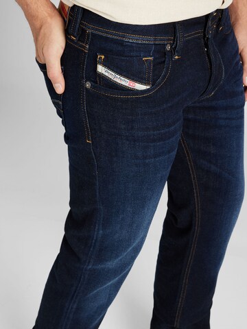 Regular Jean '1985 LARKEE' DIESEL en bleu