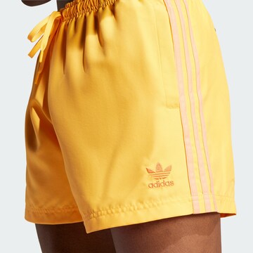 ADIDAS ORIGINALS Плавательные шорты 'Adicolor' в Желтый