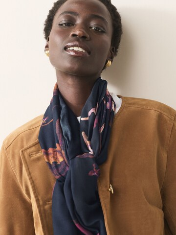 Next Šála – černá