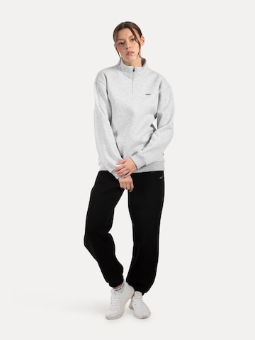 Veste de survêtement 'Jago' Smilodox en gris