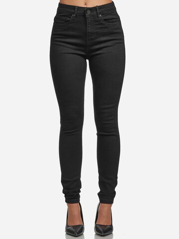 Tazzio Jeans 'F101' in Black: front