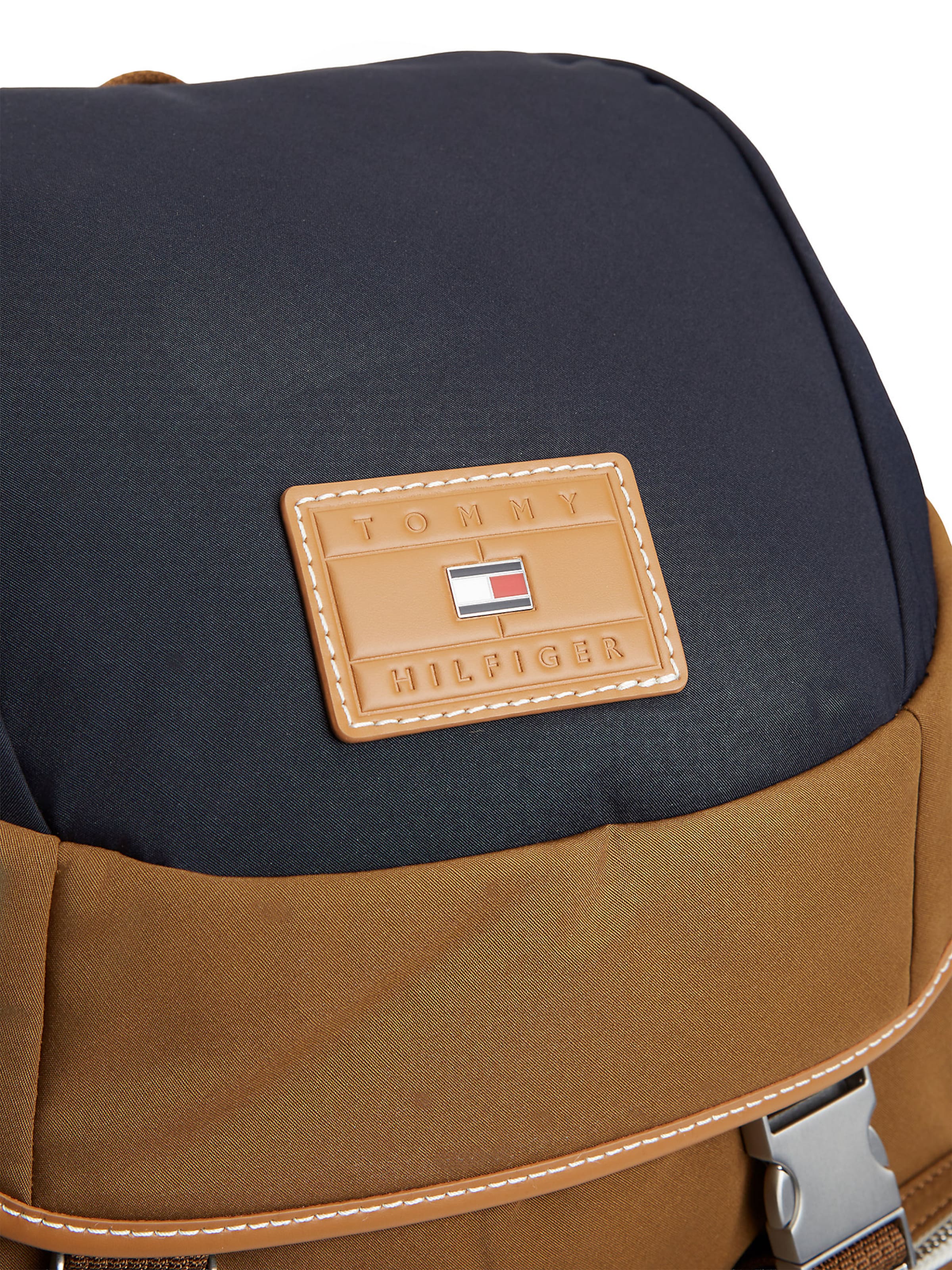 TOMMY HILFIGER Rucksack in Beige