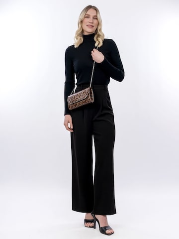 Tamaris Clutch in Zwart