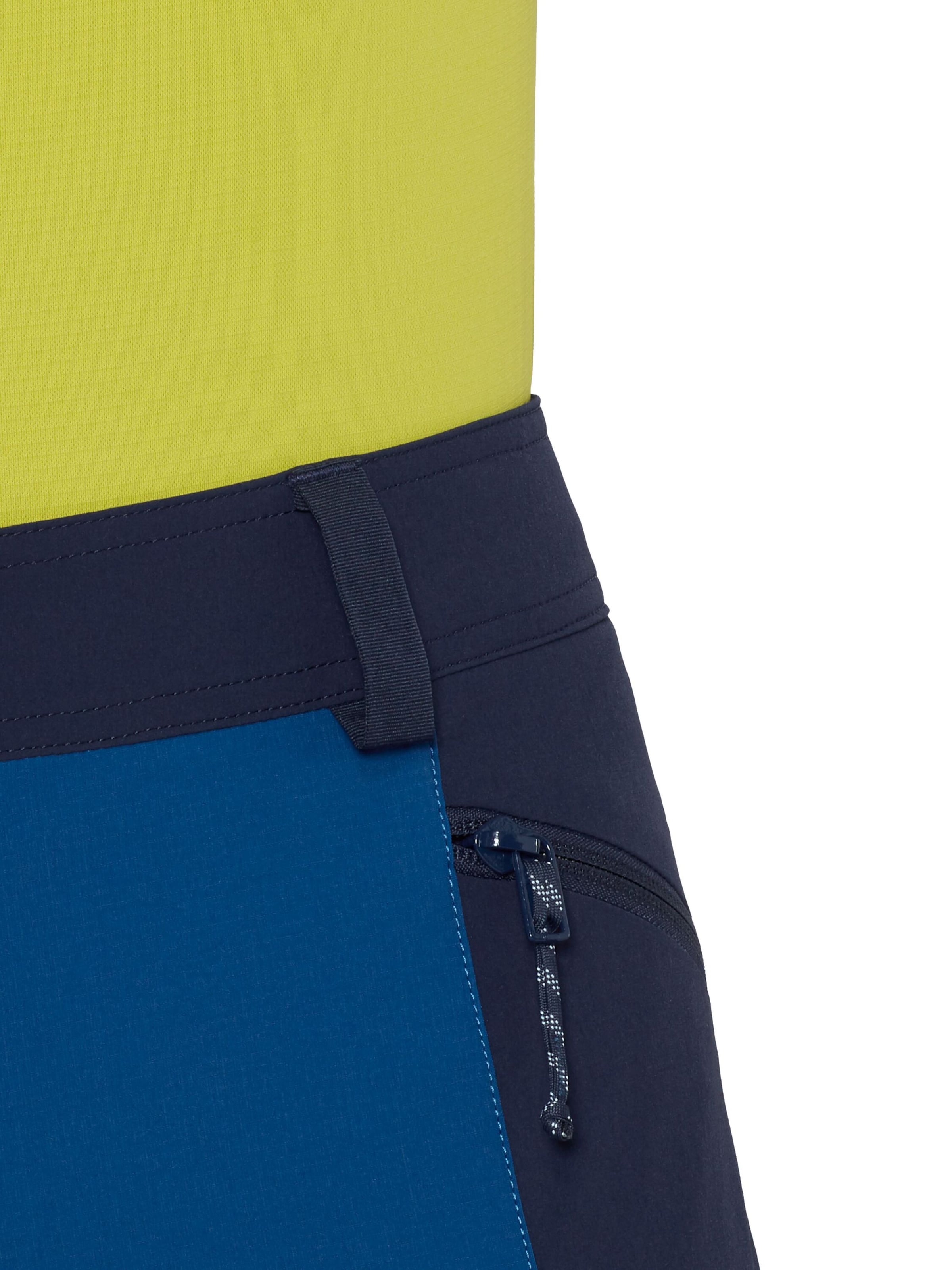MAMMUT Slim fit Outdoor Pants in Blue
