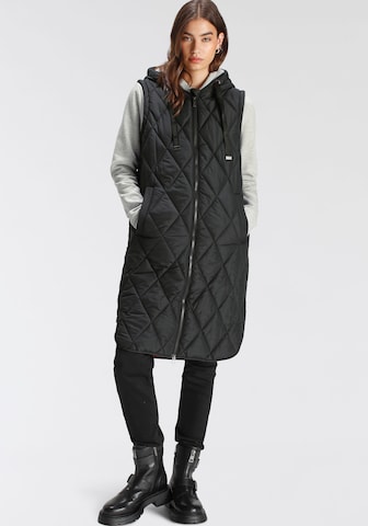 TAMARIS Winter Coat in Black