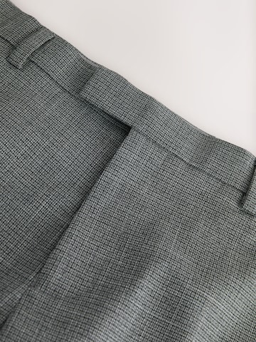 Regular Pantalon à plis Next en gris