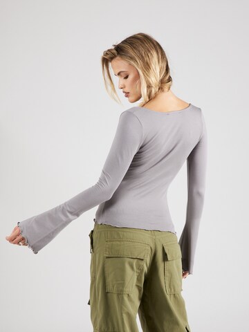 Maglietta di SHYX in grigio
