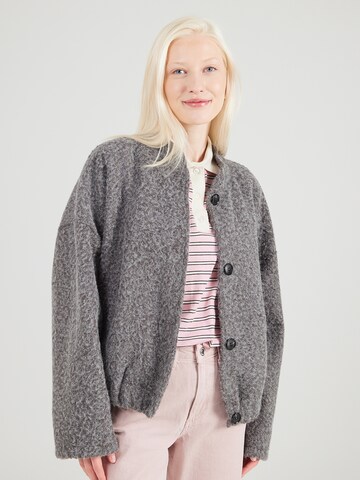 Noella Välikausitakki 'Marnie' värissä harmaa: etupuoli